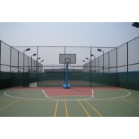 泰安球场围网篮球场围栏网体育场防护栏制作精良